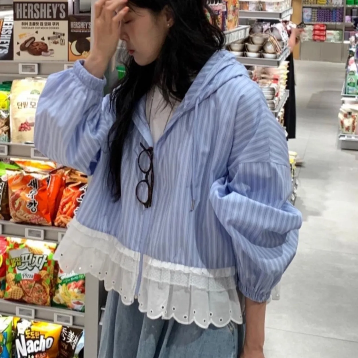 

Шикарная винтажная женская рубашка с цветочным узором и капюшоном, с длинными рукавами, из хлопка, повседневный универсальный стиль, вневременной дизайн, для весеннего гардероба