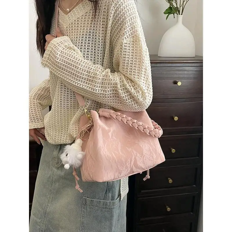 2026 Women's Niche Messenger Tote Bag New Pleated Versatile Bucket Bag Multifunctional Pink Messenger Bag Girls Fashion Wallet