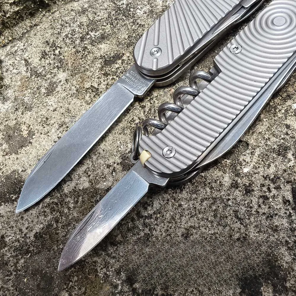 1 Pair Custom Made Titanium Alloy Scale with Tweezers&Toothpick Slot for 91mm Victorinox Swiss Army Knife SAK Handle Scales MOD