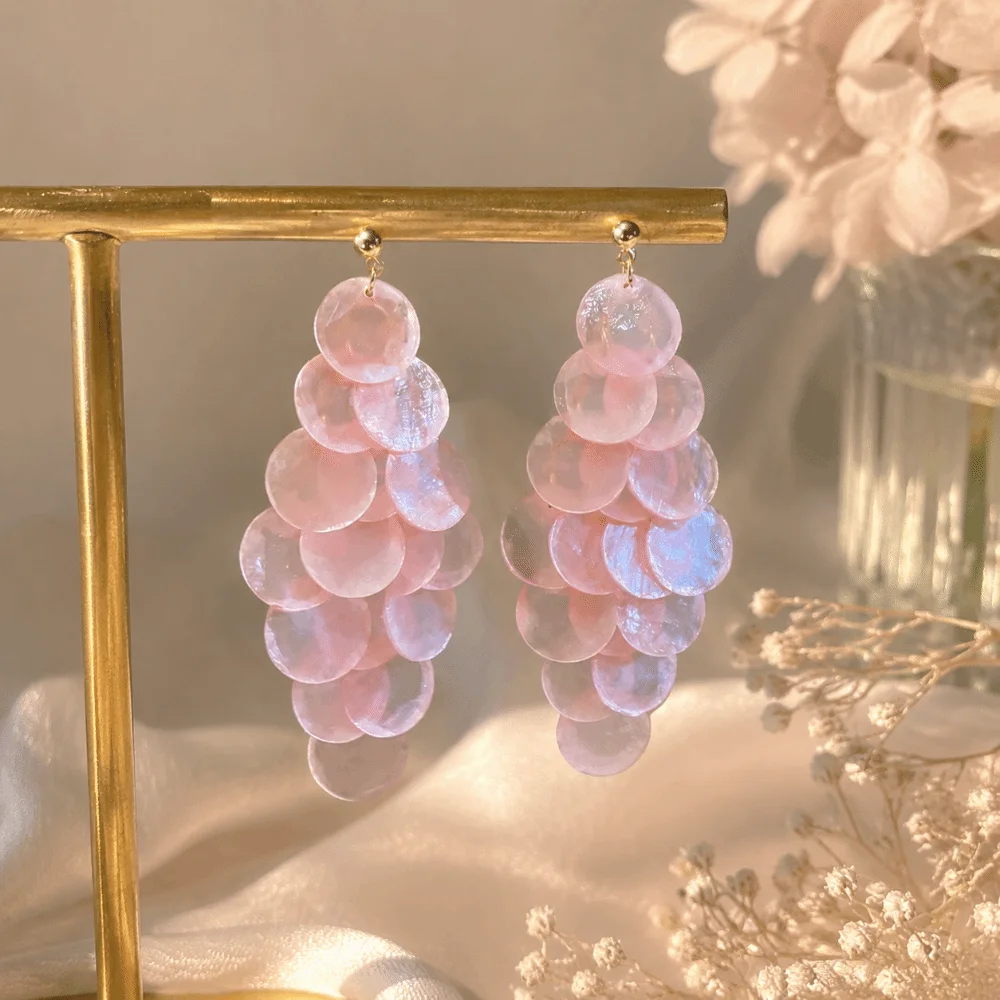 Bohemian Style Shell Earring Light Luxury Elegant Exaggerated Earring Light Color Multi-layer Shell Pendant Stud Travel