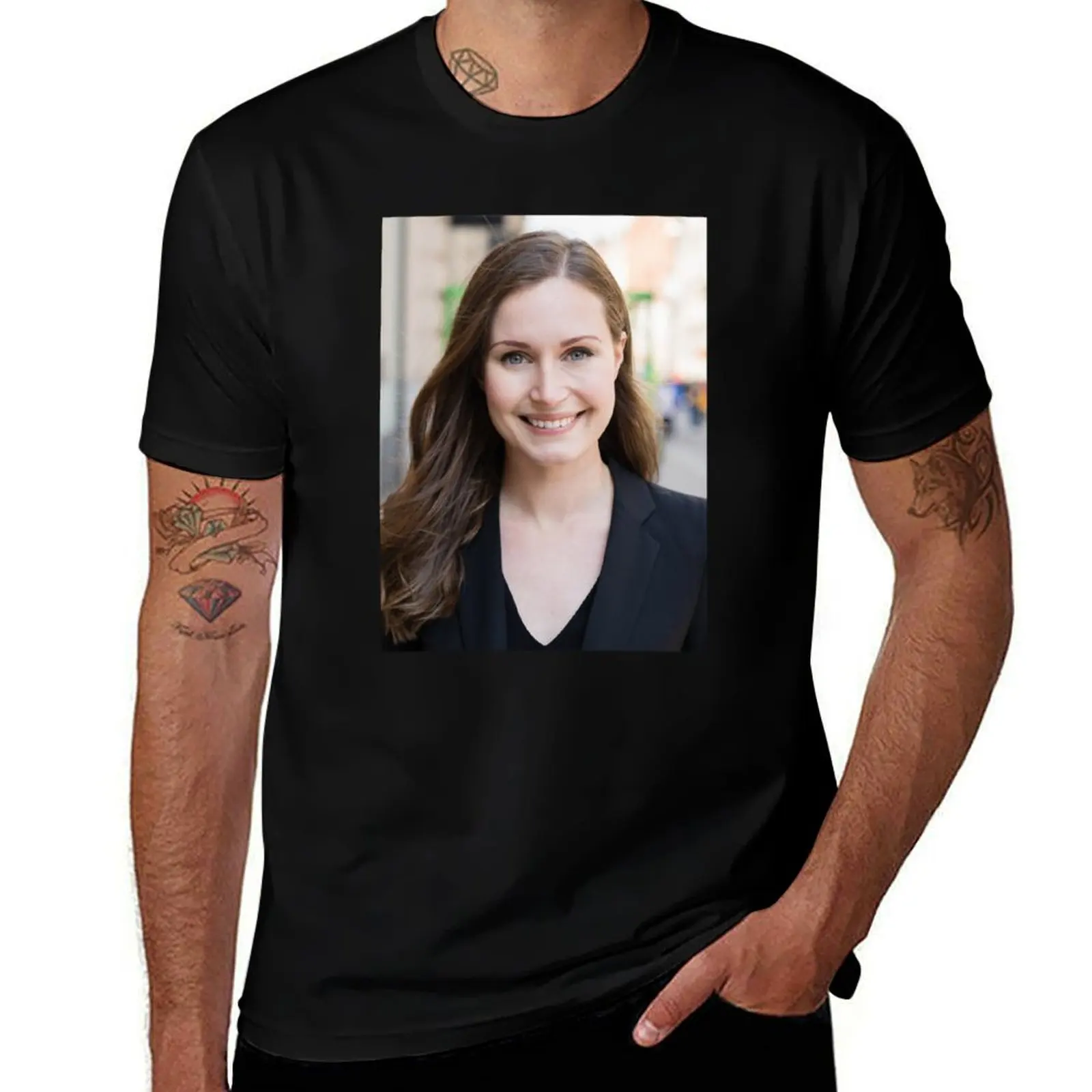 sanna marin T-Shirt g man t shirts for men T-Shirt