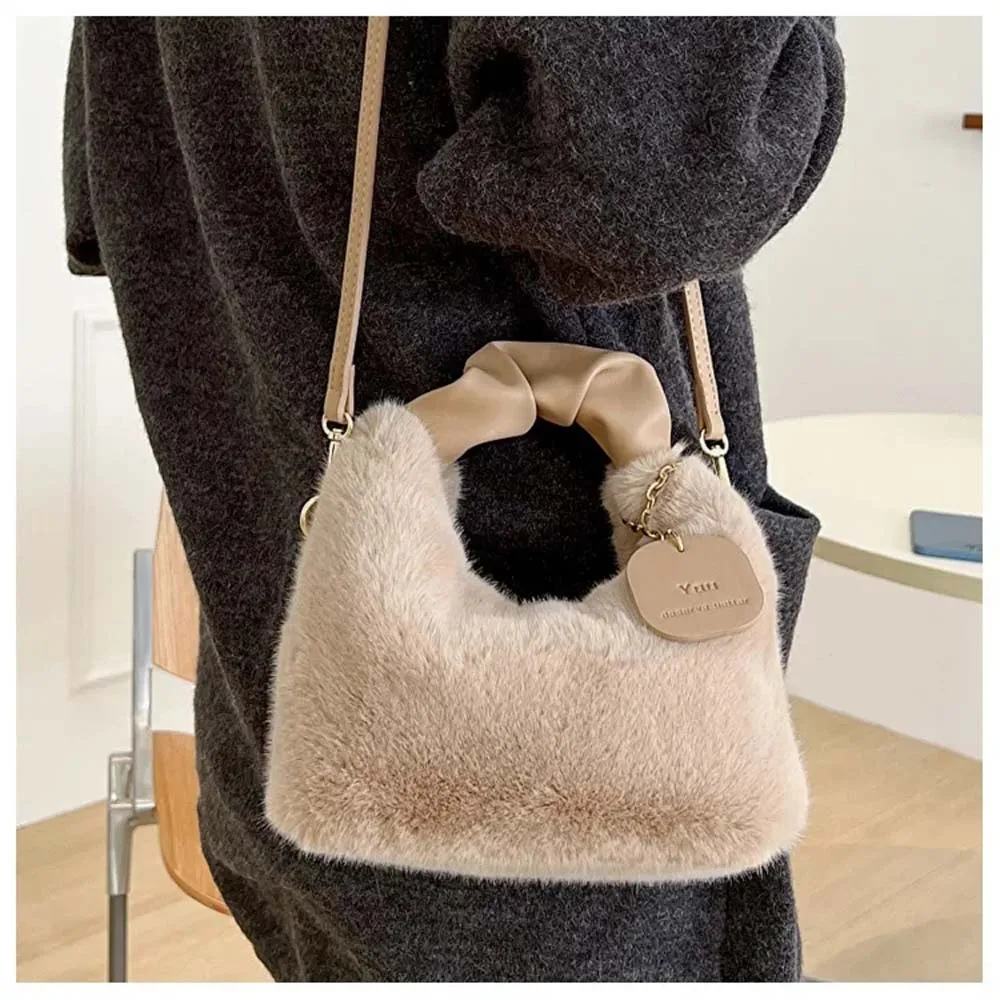 Inverno nova pele do falso bolsa de pelúcia moda crossbody tote pequenas senhoras portátil simples saco de compras casual