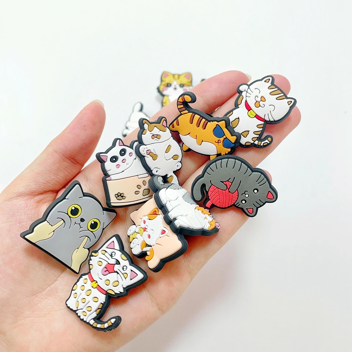 16Pcs Cat Shoe Charms for Clog, Cute Cat Charms Decoration for Kid Party Favor Gifts