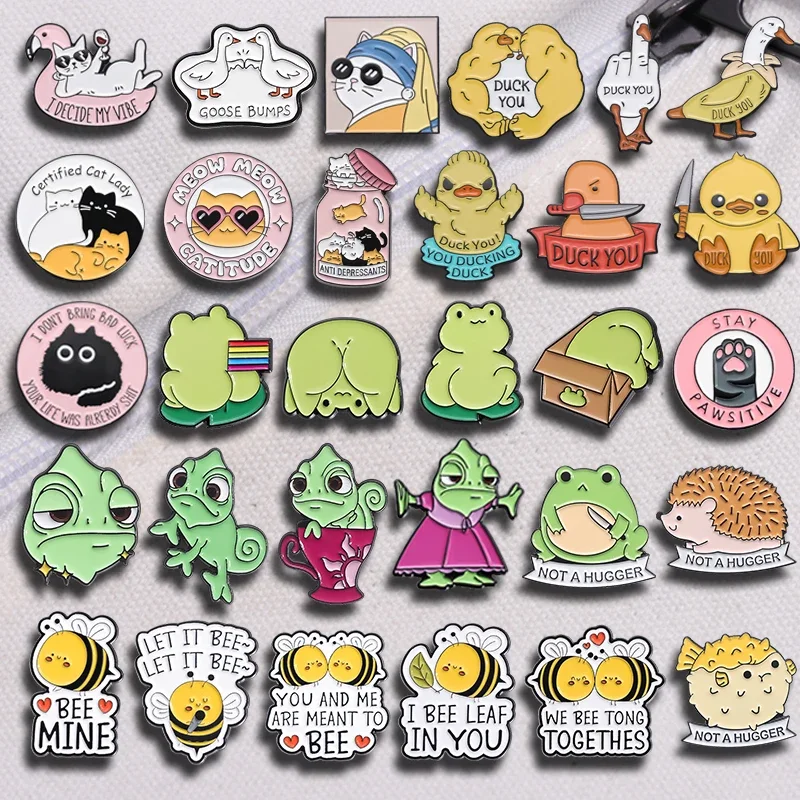 

Cartoon Animal Collected Chameleon Lizard Bee Duck Frog Enamel Pins Cute Certified Cat Lady Brooch Bag Lapel Badge Jewelry Gift