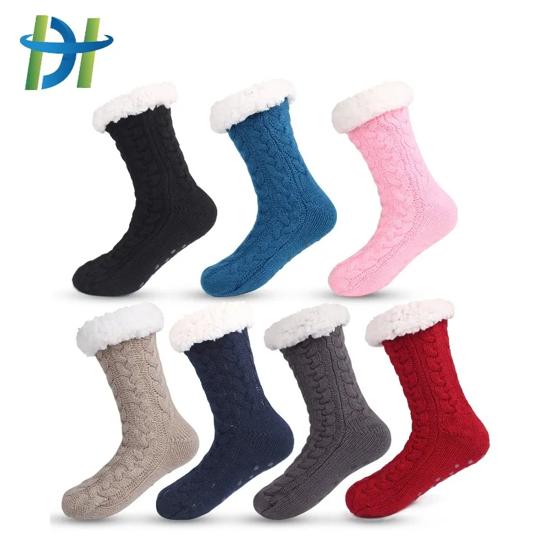 

Autumn and Winter Velvet Warm Christmas Socks Dispensing Non-slip Home Floor