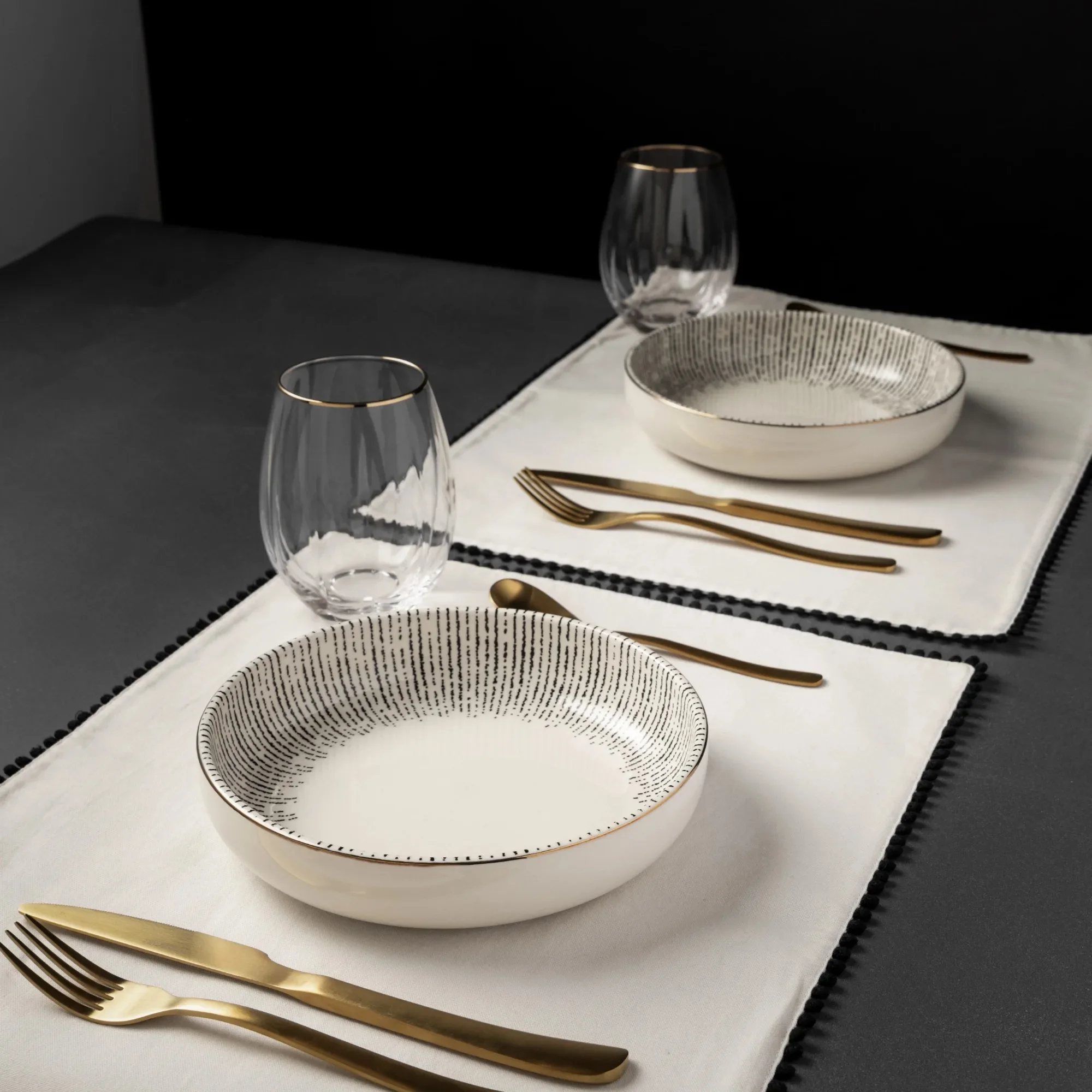 4 أوعية منخفضة من السيراميك: أوعية سلطة وحساء أنيقة من الخزف الحجري، أطقم أطباق متينة للاحتفاظ بالحرارة لتناول الطعام العائلي