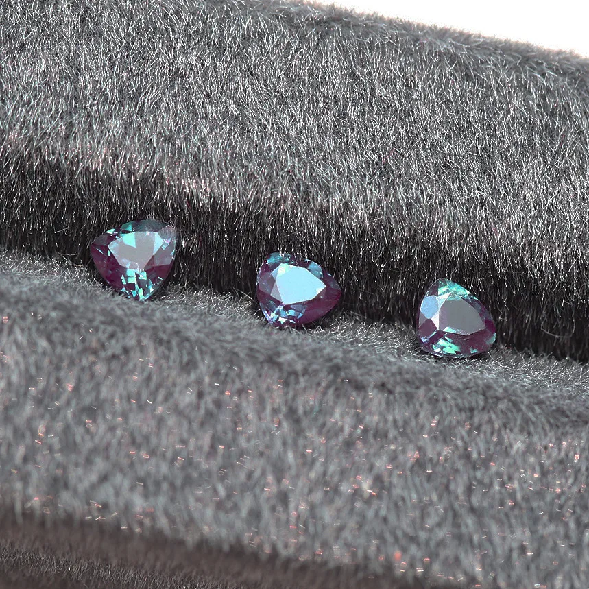 Lab-Created Alexandrite Color Change Russian Lab-Grown Loose Gemstones Trillion Faceted Jewelry Ring & Pendant Size 5X5mm