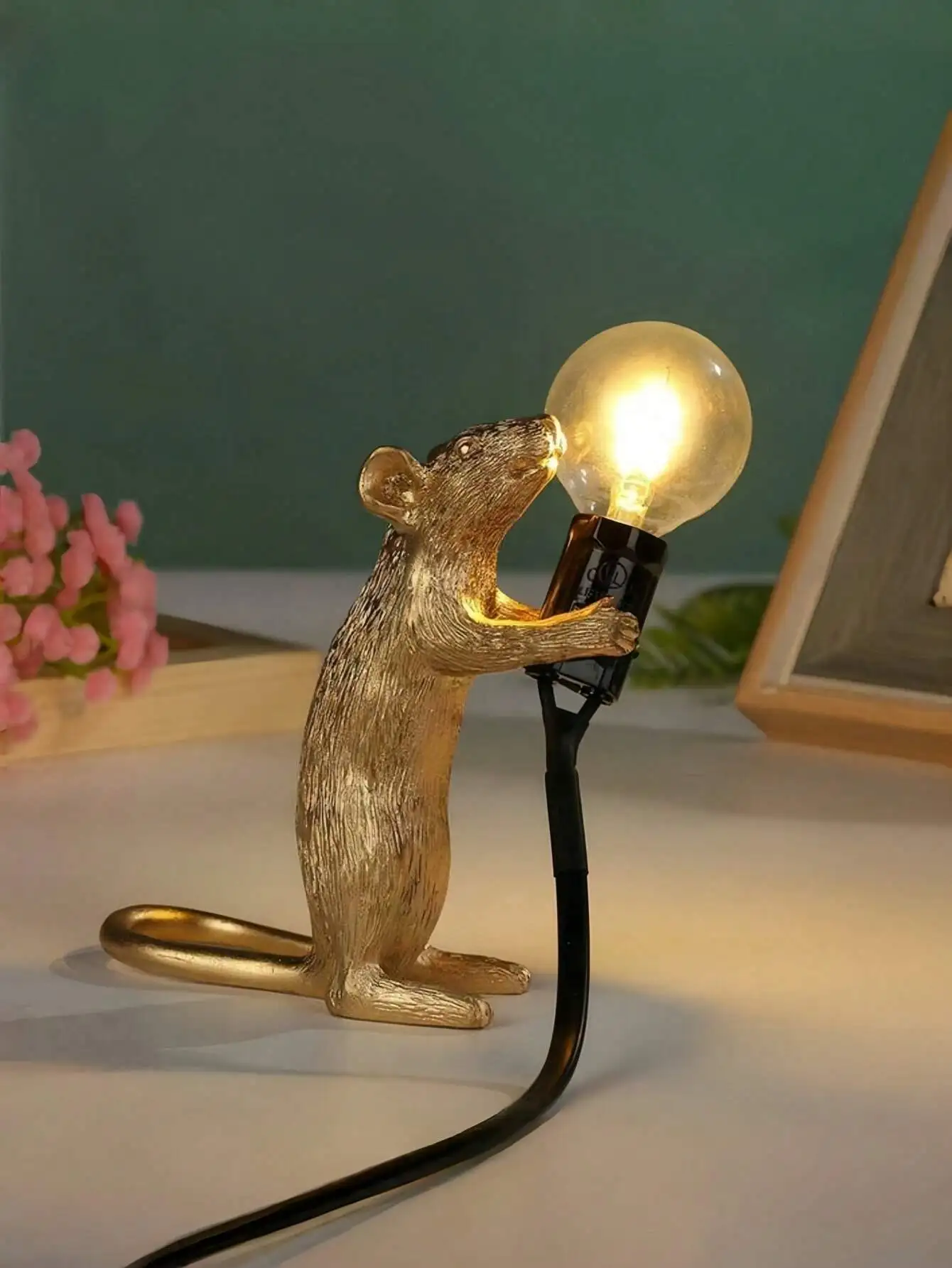 Modern Led Resin Animal Rat Table Lamp, Art Rat Shaped Bedside Gift Lamp, Led  Decorative Table Lamp (Bulb Included)