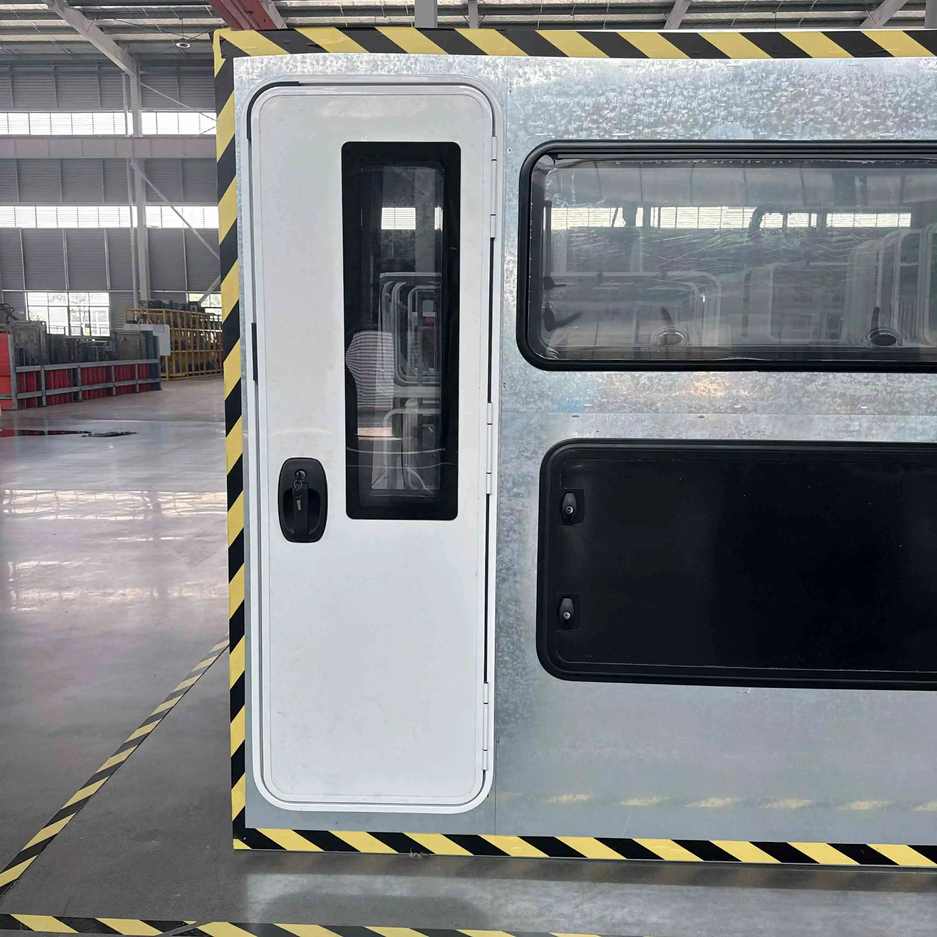 للبيع ملحق لوحة باب RV جديد 620*1800 مللي متر E13 معتمد للتخييم