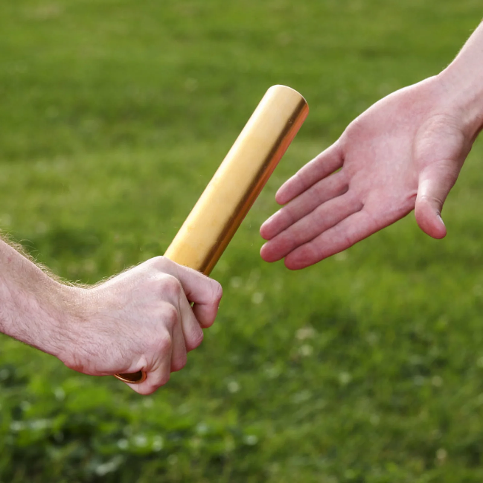 

4Pcs Aluminum Alloy Relay Racing Sticks Electroplated Surface for Enhanced Durability Smooth Grip Relay Sticks for Outdoor