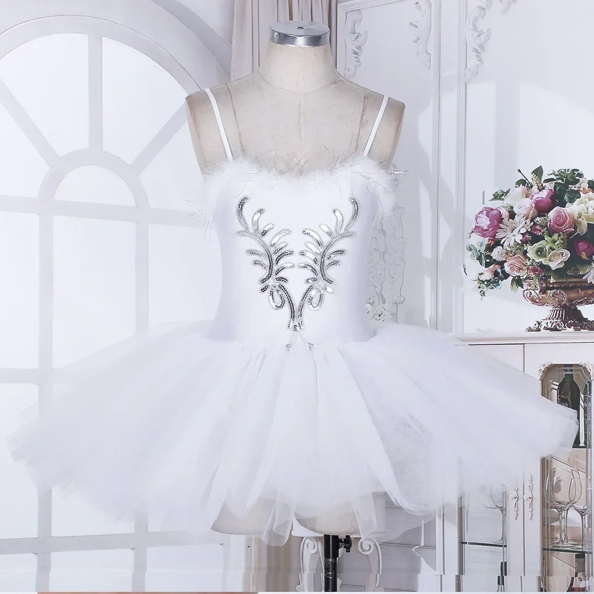 

Womens Swan Lake Ballet Dance Leotard Costumes Ballet Dress Sequined Beads Flower Leotard Tutu Dress Stage Performance Dancewear