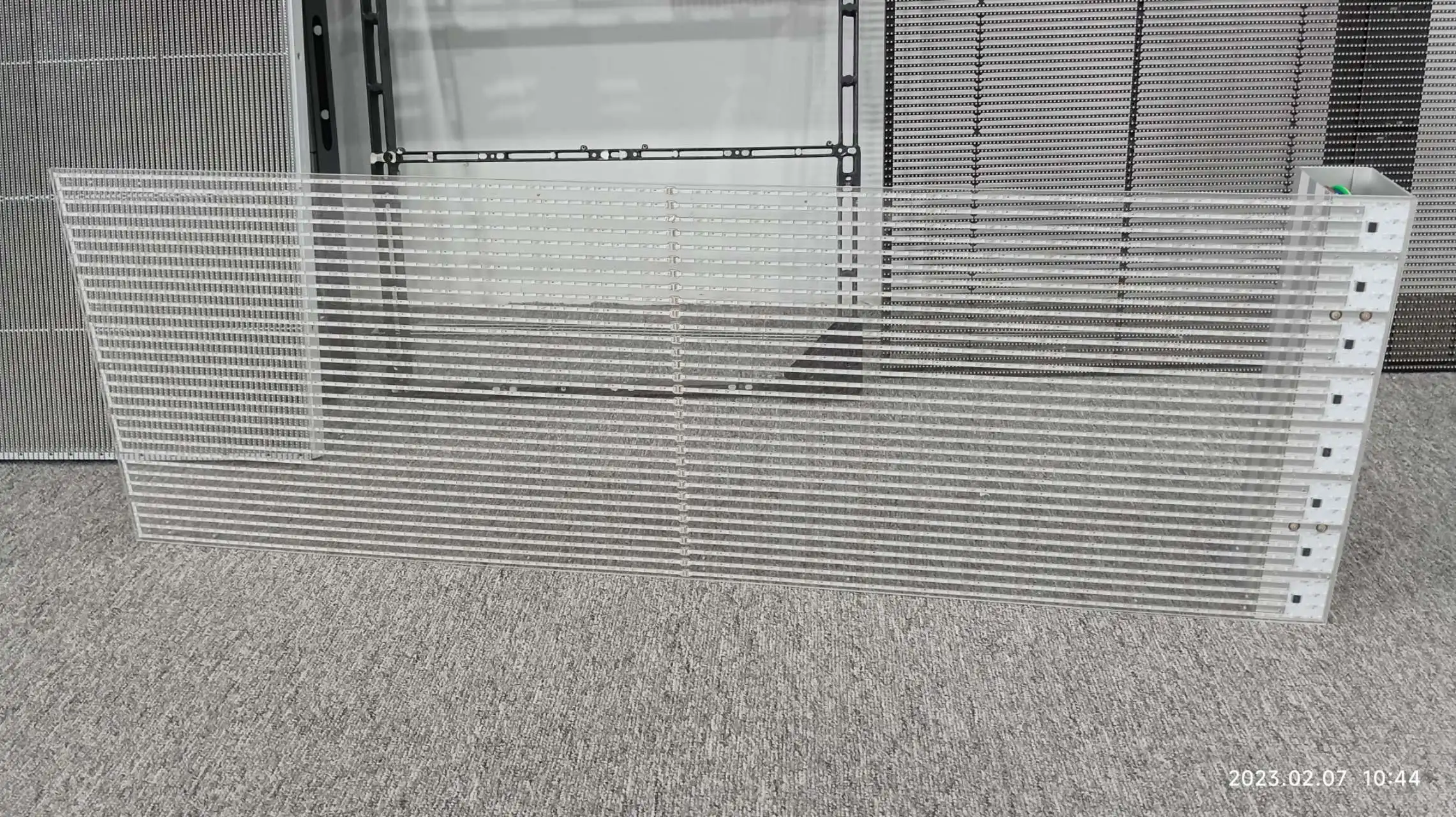 

Invisible Advertising CrystalTransparent Indoor LED Film Screen for Shopping Mall Use