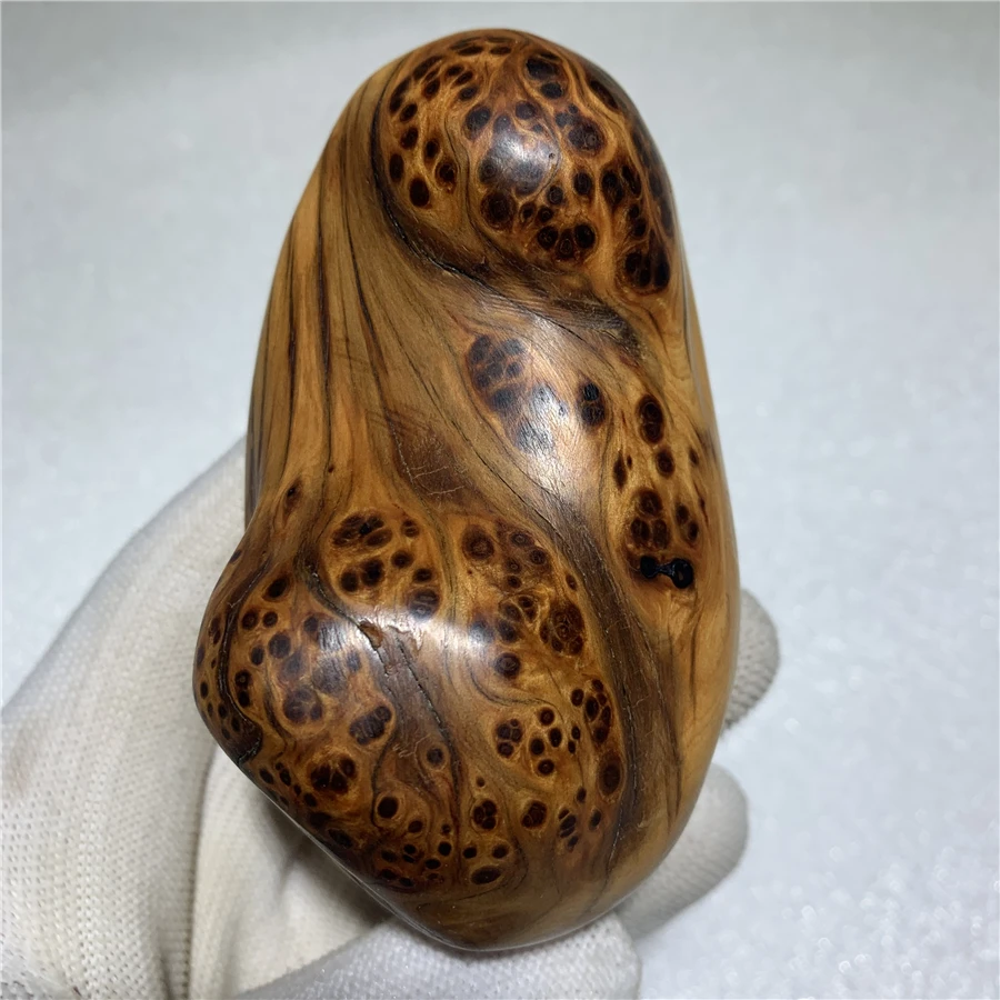 

Taihang Thuja Sutchuenensis Hand Pieces Full of Burl Scars with Shape Pendant Tiger Leather Pattern Log Gift for Friends