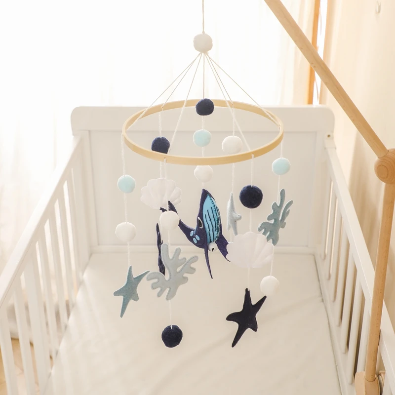 Baby Crib Mobiles Cartoon Felt Whale Rattles Toys Newborn Music Box Bed Bell Hanging Toys Holder Bracket Infant Crib Toys Gifts