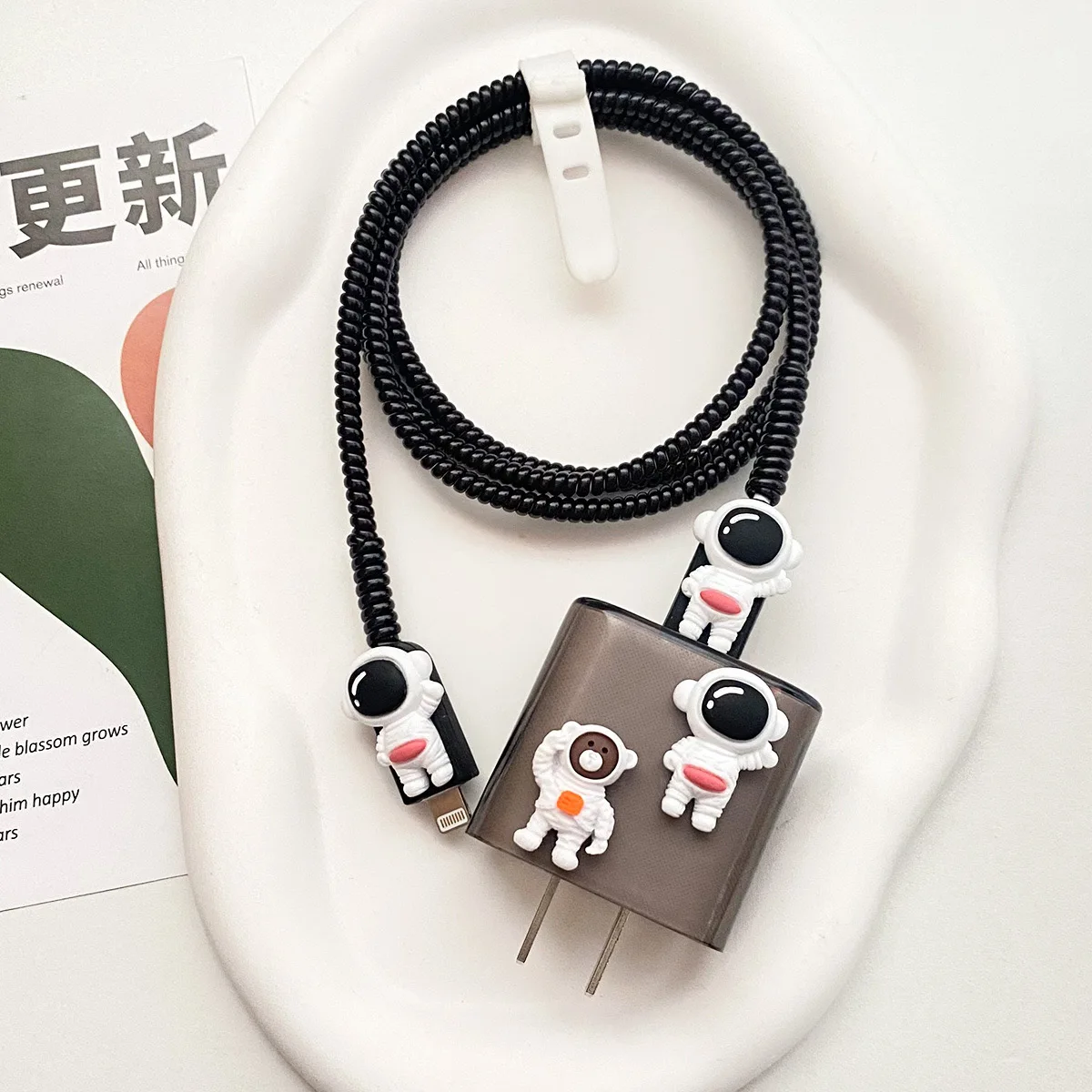 New IPhone Charger Protector Cover 18W 20W Cartoon Cat Charger Head Case Line Spiral Winder for IPhone 15 14 13 12 Pro Max