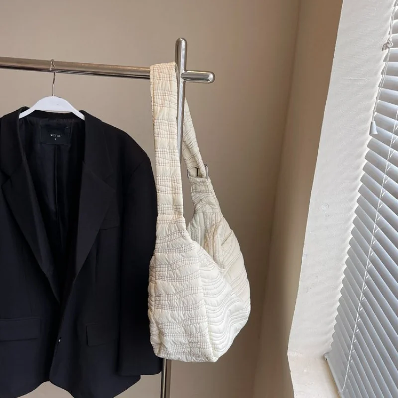 

Famous Designer Leather Women's Handbag Luxury Brand Elegant Popular Classic Chic Accent Vintage Bag​