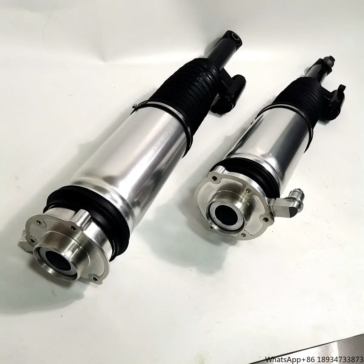 37106878225 37106878226 Factory direct supply For Rolls Royce Cullinan 2015-2023 rear air shock air suspension shock absorbers