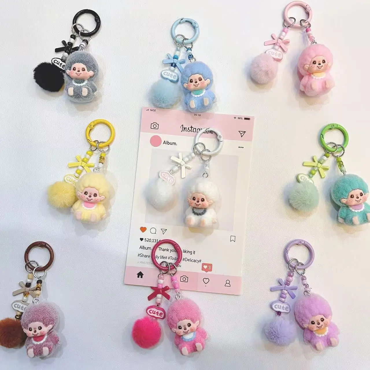 Llaveros Monchichi con lazo, bonitos colgantes Monchichi para bolsos, dijes de anime para bolsos, regalos para niñas