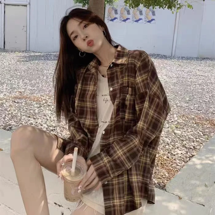 เสื้อโค้ทผู้หญิงลายสก็อตทรงหลวม สไตล์ลำลอง สำหรับฤดูใบไม้ผลิและฤดูใบไม้ร่วง แขนยาว ปกเสื้อแบบคลาสสิก ติดกระดุม แนวเรโทร