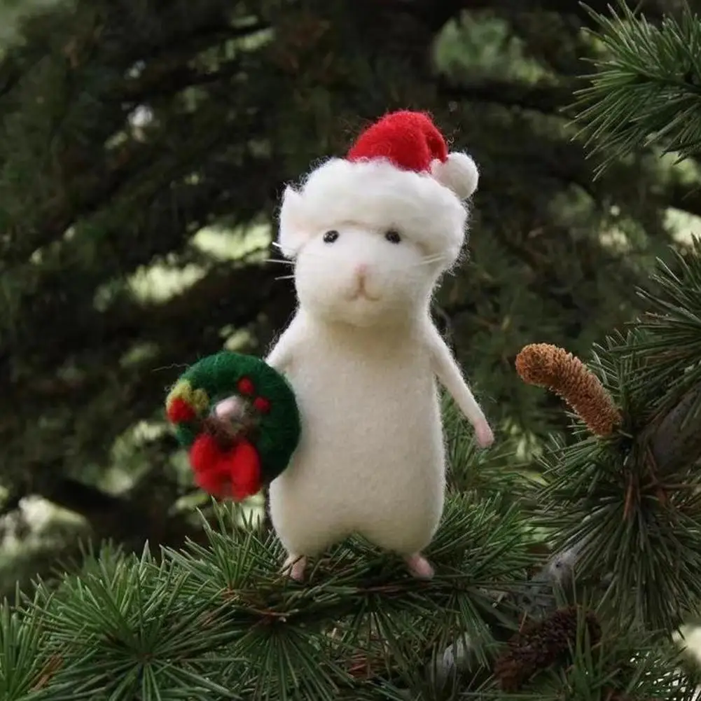 Creative Mini White Mouse Doll Christmas Mouse Hug Cake Hair Needle Felt Mouse Toy Set Needle Punch Mini Desktop Ornament