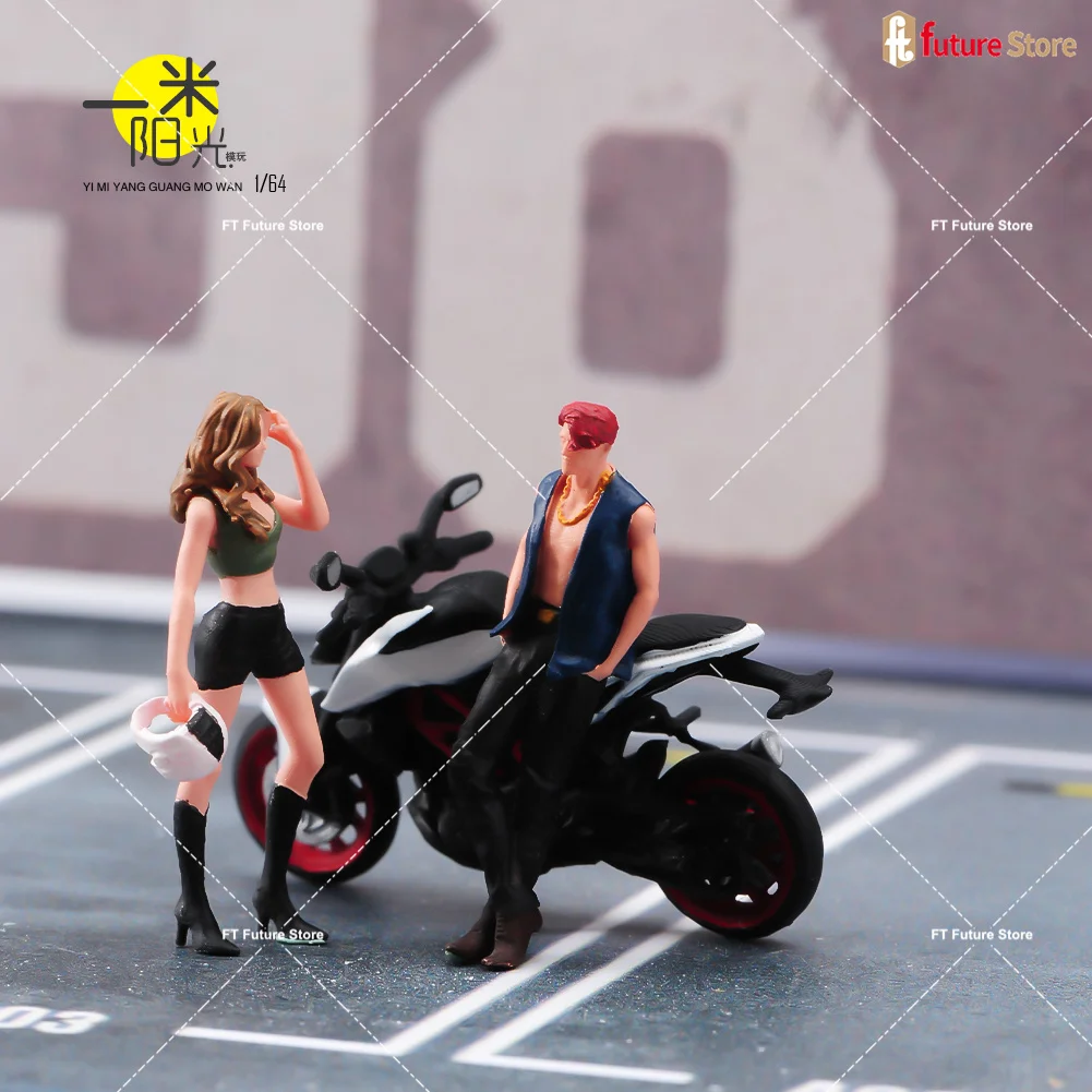 

Miniature Figure 1/87 1/64 1/24 1/18 Motorcycle Beauty Girl Handsome Guy Street Scene 3D Diorama Model Mini Doll Creative Props