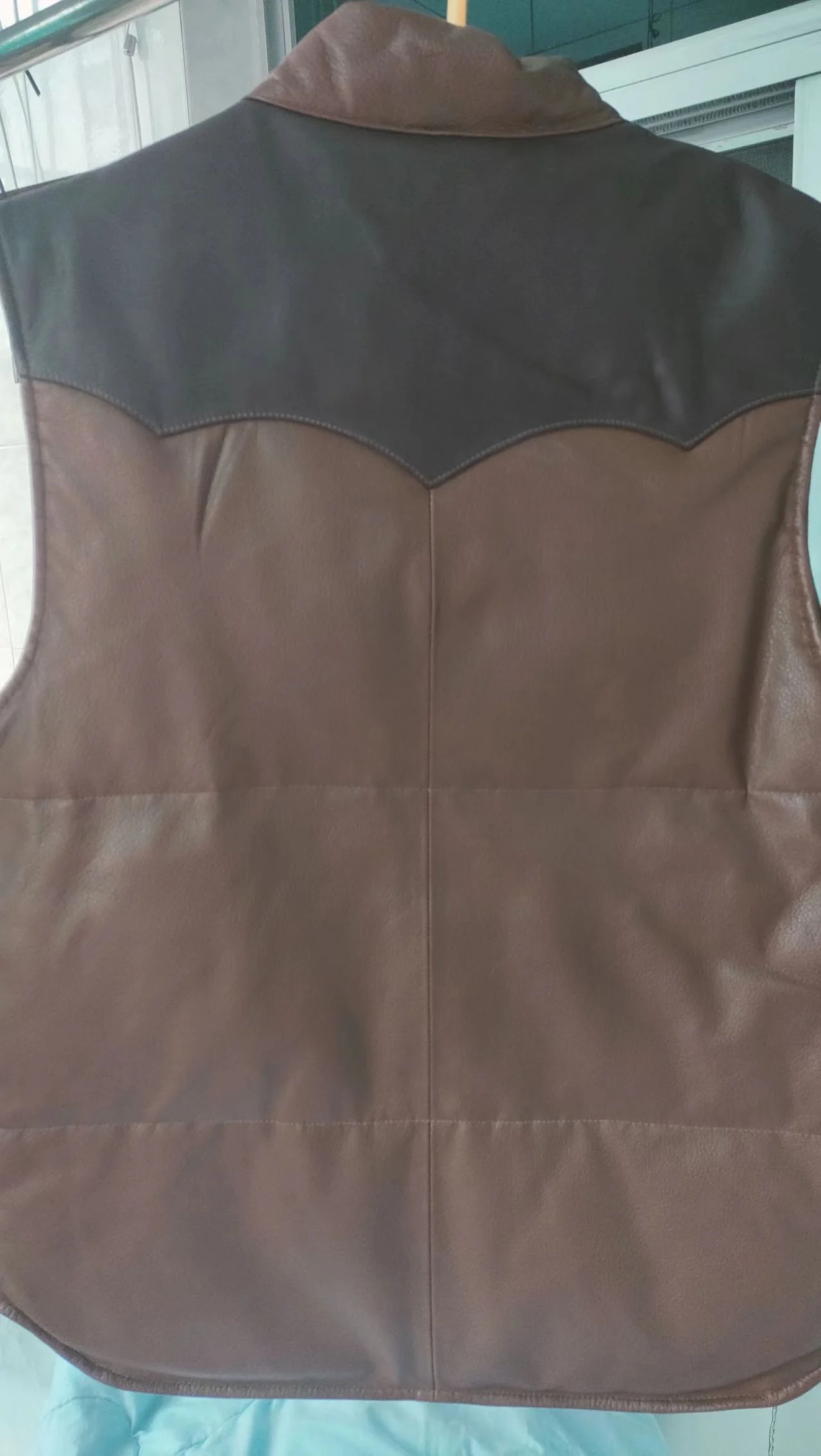 Men's Real Goatskin Leather Waistcoat Thick down Vest Male Short Vest Oil Wax First Layer for Autumn Winter