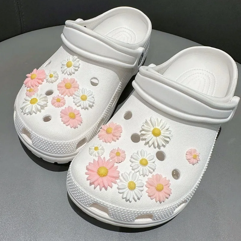 18 шт., модные подвески для обуви, набор аксессуаров, пряжка для обуви с отверстиями, летние милые розовые ромашки, украшения «сделай сам», моты для сумки Bogg
