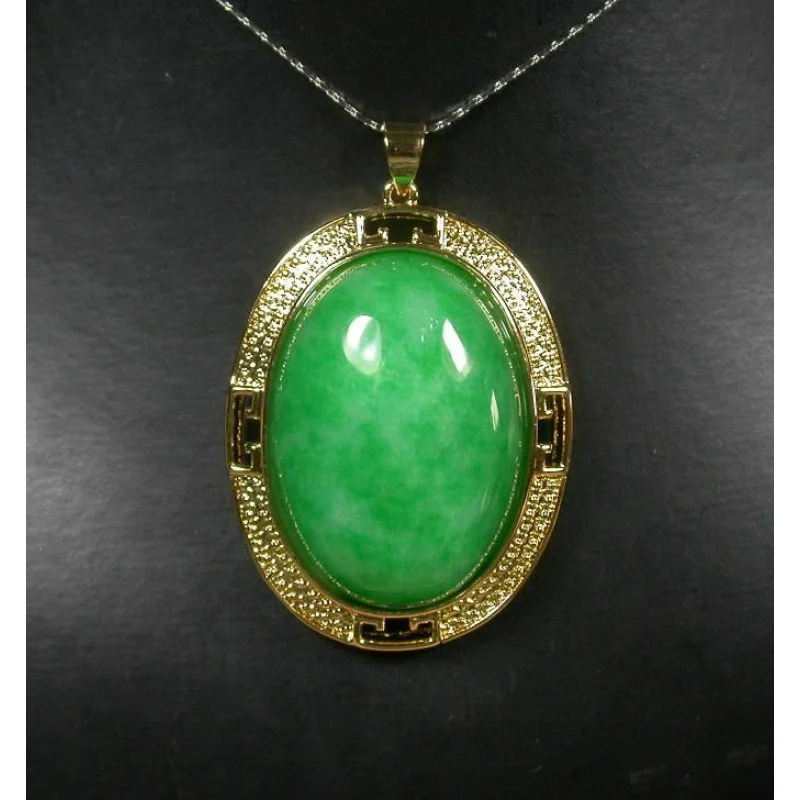 

Yellow Gold Plate Green JADE Pendant Cabochon include Chain 100694
