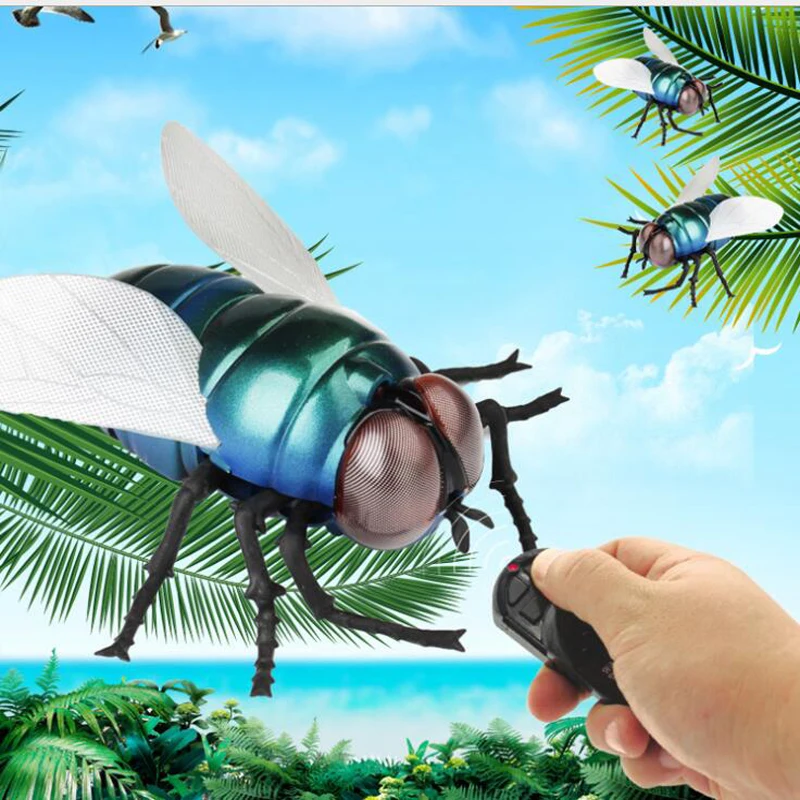Infrared Remote Control Fly RC Animal Toy Prank Reptile Insects Joke Scary Trick Prank Bugs