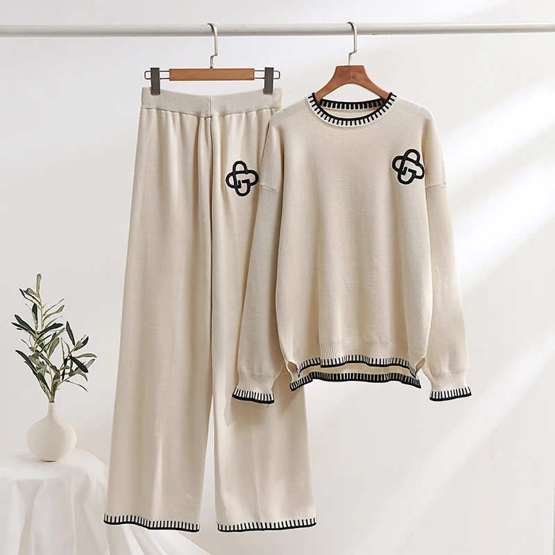 Elegant Embroidery Knit Two Piece Set Woman Winter Sweater Pant Matching Sets Casual Loungewear Knitted Two Piece Set Women 2024