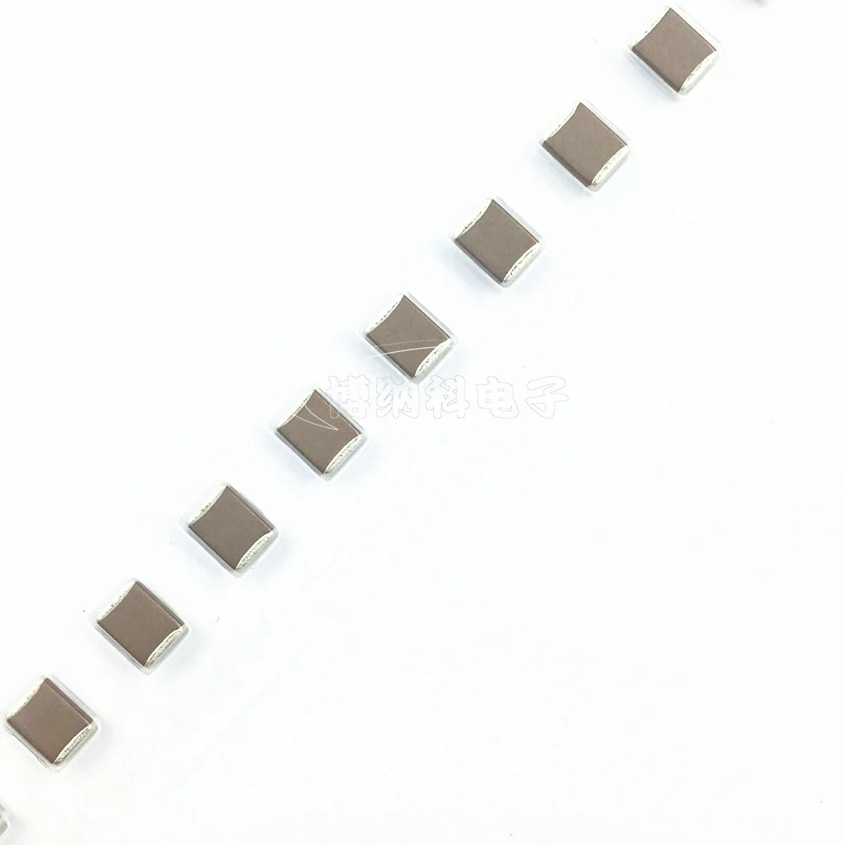 50 pz 1812 condensatore chip smd 1nF 2.2nF 4.7nF 10nF 100nF 1uF 2.2uF 4.7uF 22uF 47nF 2KV 50V 100V 25V 630V X5R