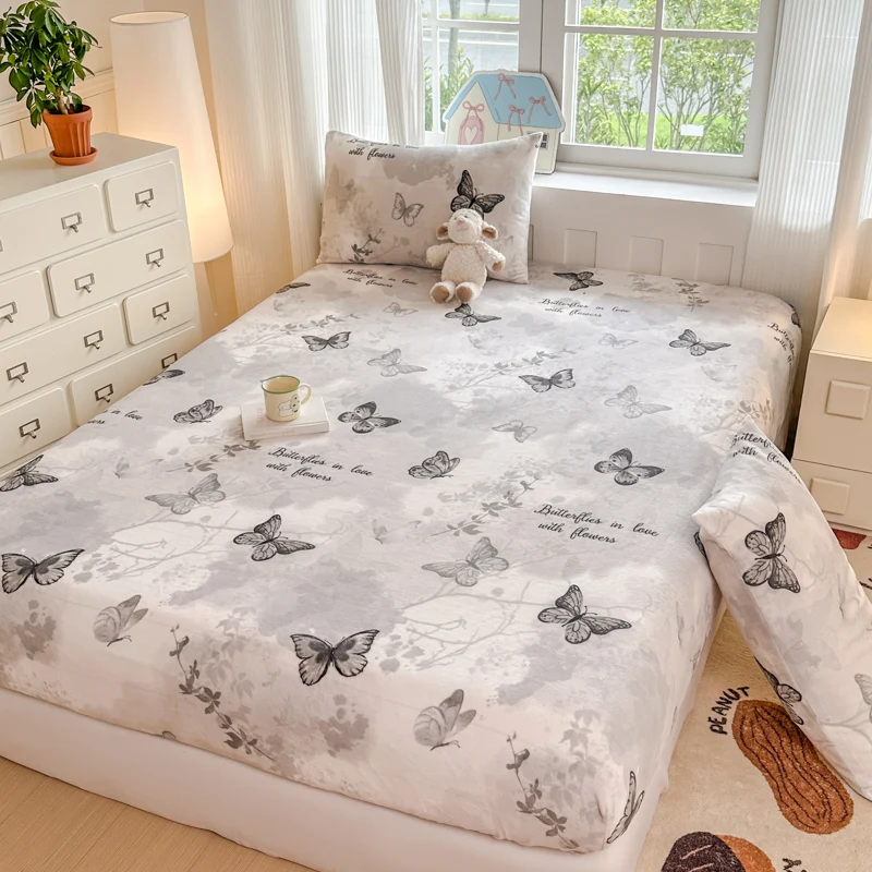 

1pc Winter Bed Sheets with Elastic Band Fluffy Coral Fleece Mattress Protector Queen Bed Sheets for Winter Plush Fitted Sheets