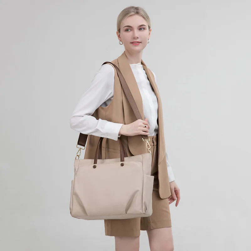 

Stylish Padded Tote for Women 2025, Spacious Shockproof Shoulder Bag, Vintage PU Crossbody W/Metal Chain for Casual Style