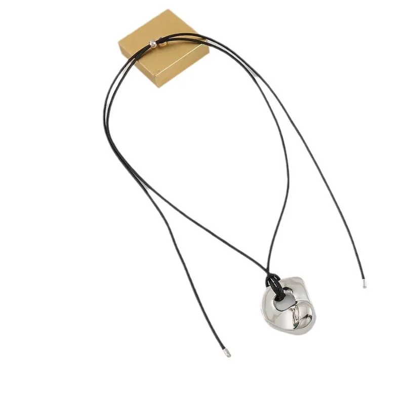 

Irregular geometric pendant necklace female artistic sense silver pull-out long sweater chain