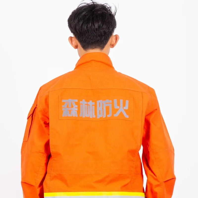 Firefighter safety clothing protective equipment is easy to use, practical and durable