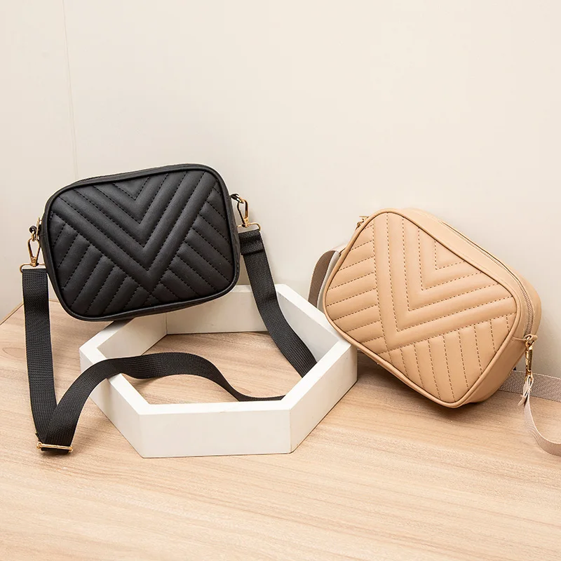 Light luxury niche women\'s bag fashion trend diamond pattern embroidered stripe casual versatile single shoulder diagonal cross