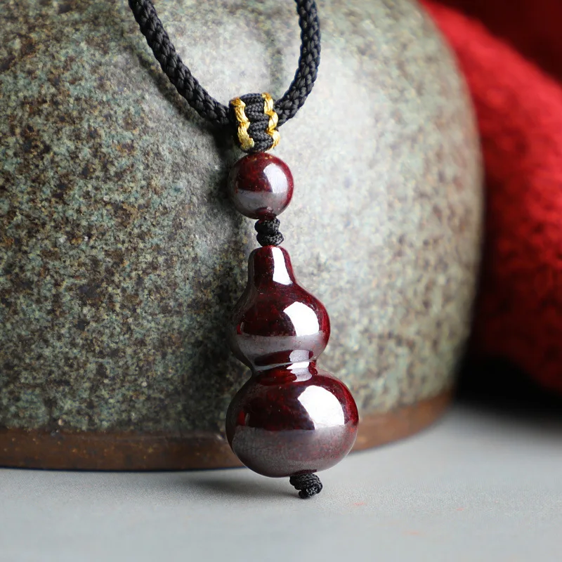 

Natural Carved Gourd Necklace Restoration Sand