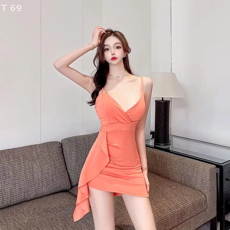 มินิกระโปรงยาวแขนกุดสไตล์เกาหลีชั้นฐานพันรอบเดรสเข้ารูปเซ็กซี่สลิมฟิตต่ําตัดชุดสายรัดคอวี