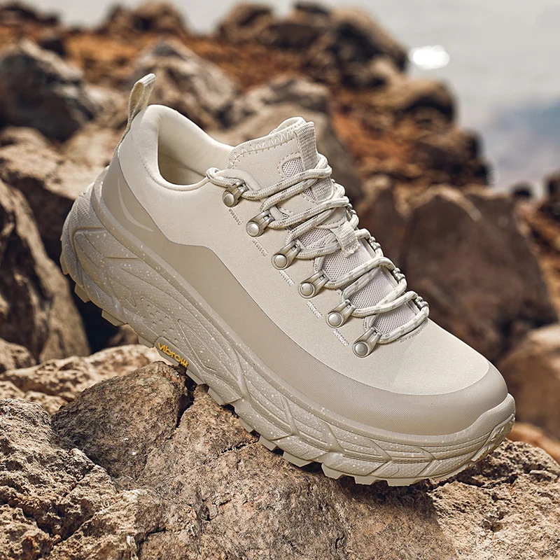 Summer Essentials Hot Sale Breathable Lightweight Casual Hiking Shoes Running Shoes Outdoor Training Shoes Very Good