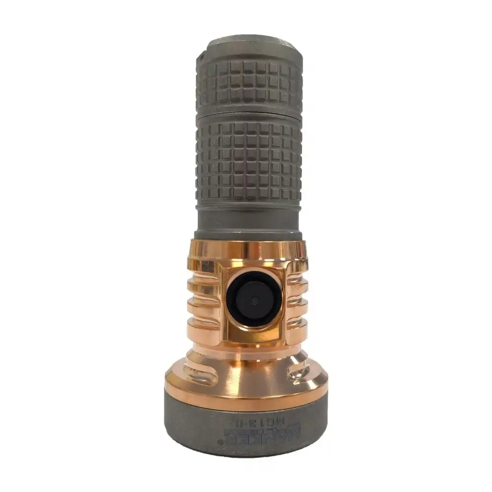 Linterna EDC de bolsillo MC13 II Sbt90.2, titanio y cobre