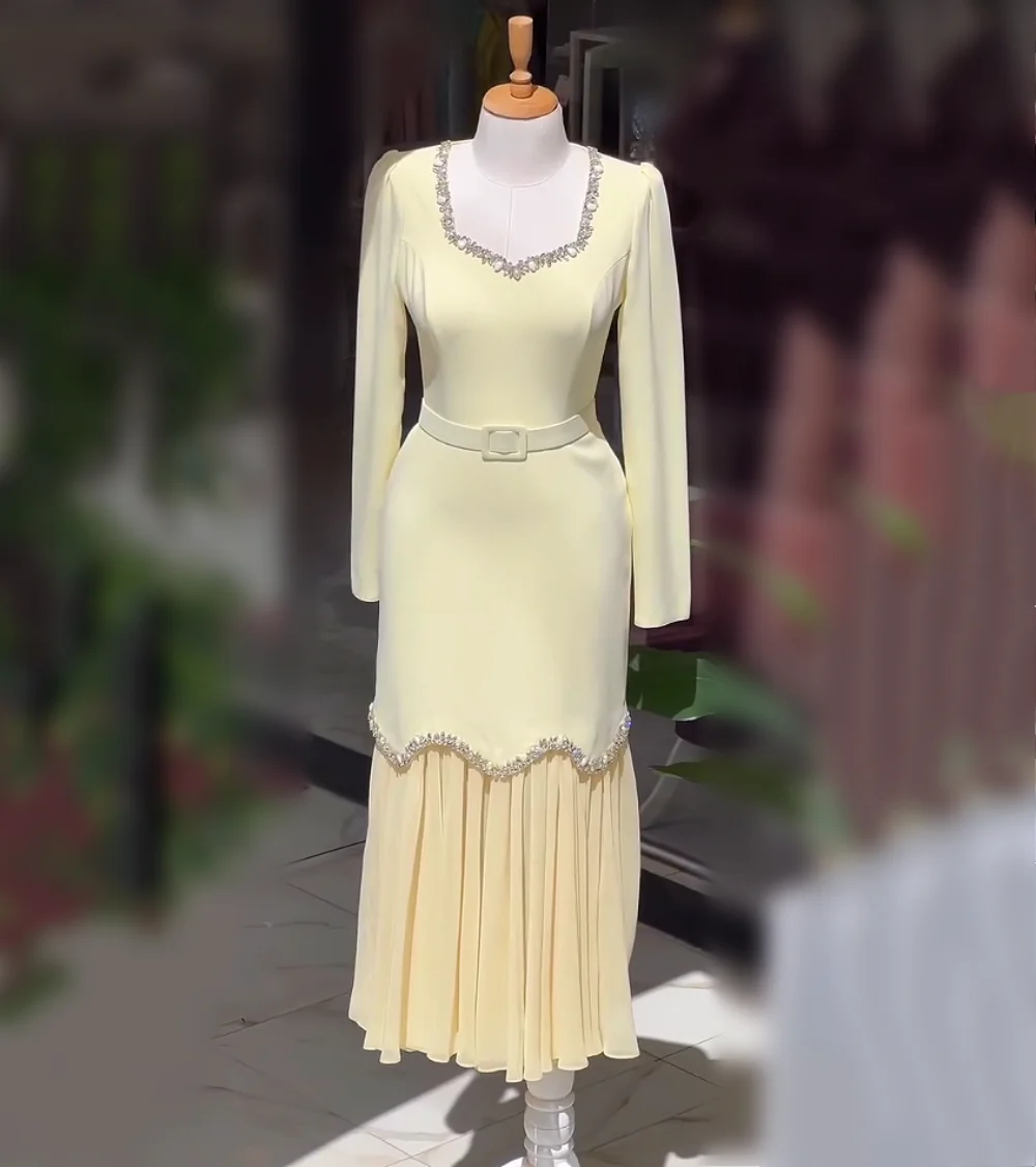 Maßgeschneiderte, hochwertige Abendkleider mit langen Ärmeln und Schärpe, glitzernde Strass-Midikleider, elegantes Hochzeits- und Partykleid