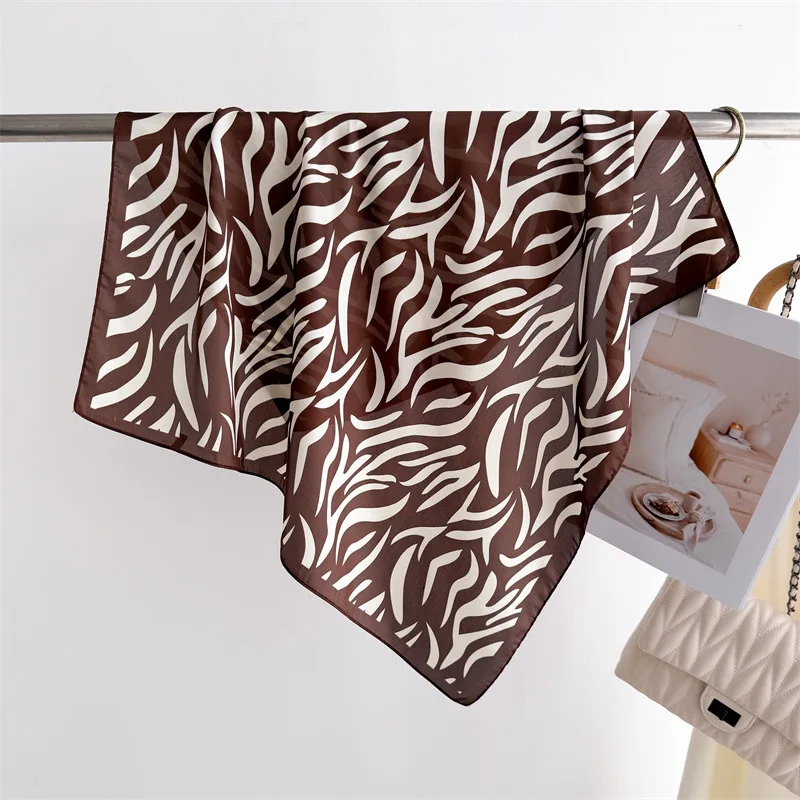 70*70 سنتيمتر زيبرا المشارب طباعة وشاح الرأس للنساء الحرير أوشحة مربعة Foulard باندانا موضة تزيين الحجاب الإناث منديل #2