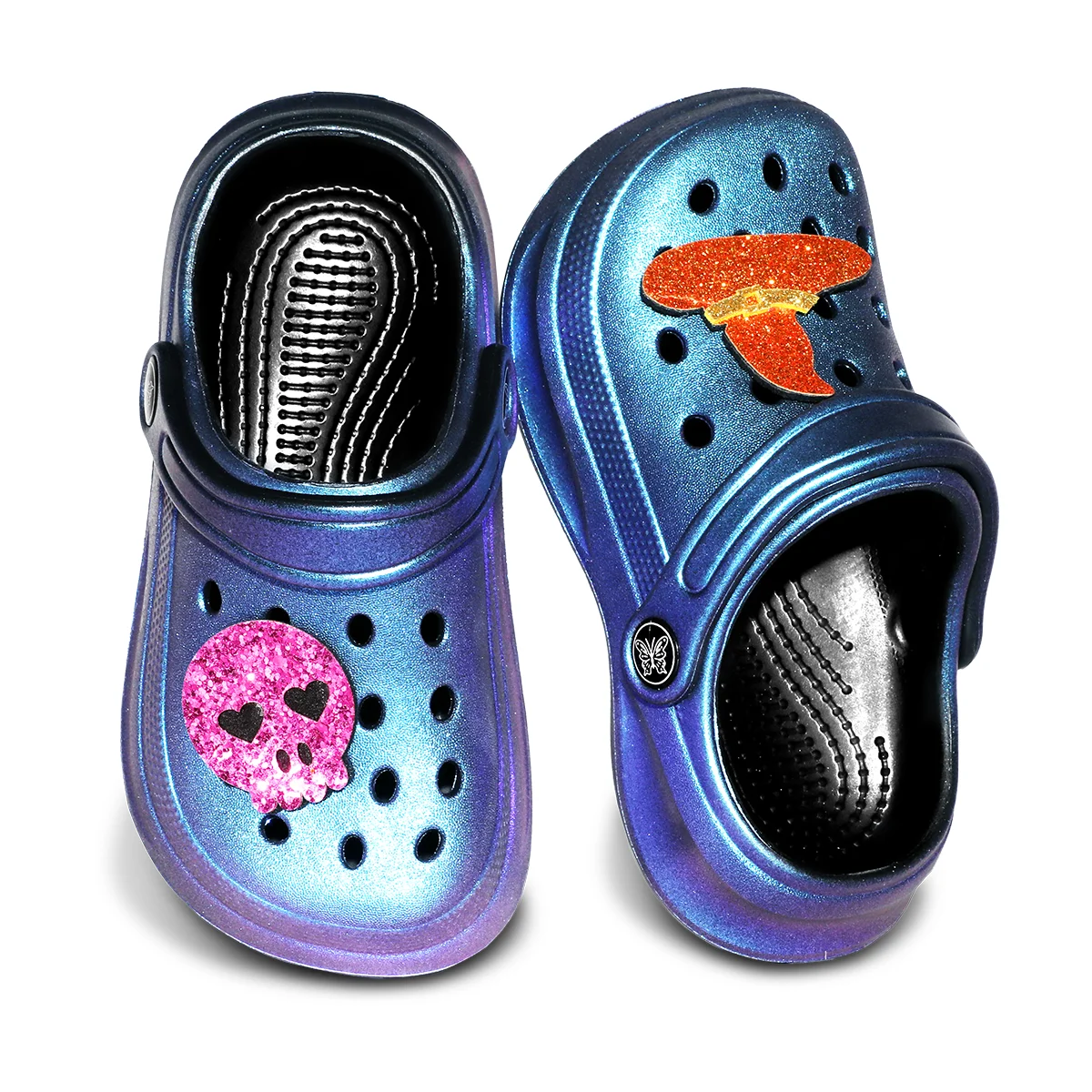 Kinder Slip-On Clogs und Pantoletten - Atmungsaktive, Wasserdichte EVA-Gartenschuhe mit Dekorativer Kette für Strand und Alltag 168 – Detail 7