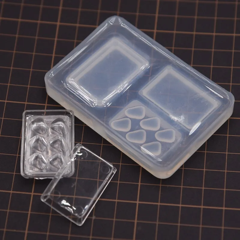 Mini Strawberry Box Silicone Mold UV Glue DIY Soft Clay Doll House Miniature Simulation Strawberrry Storage Box Molds