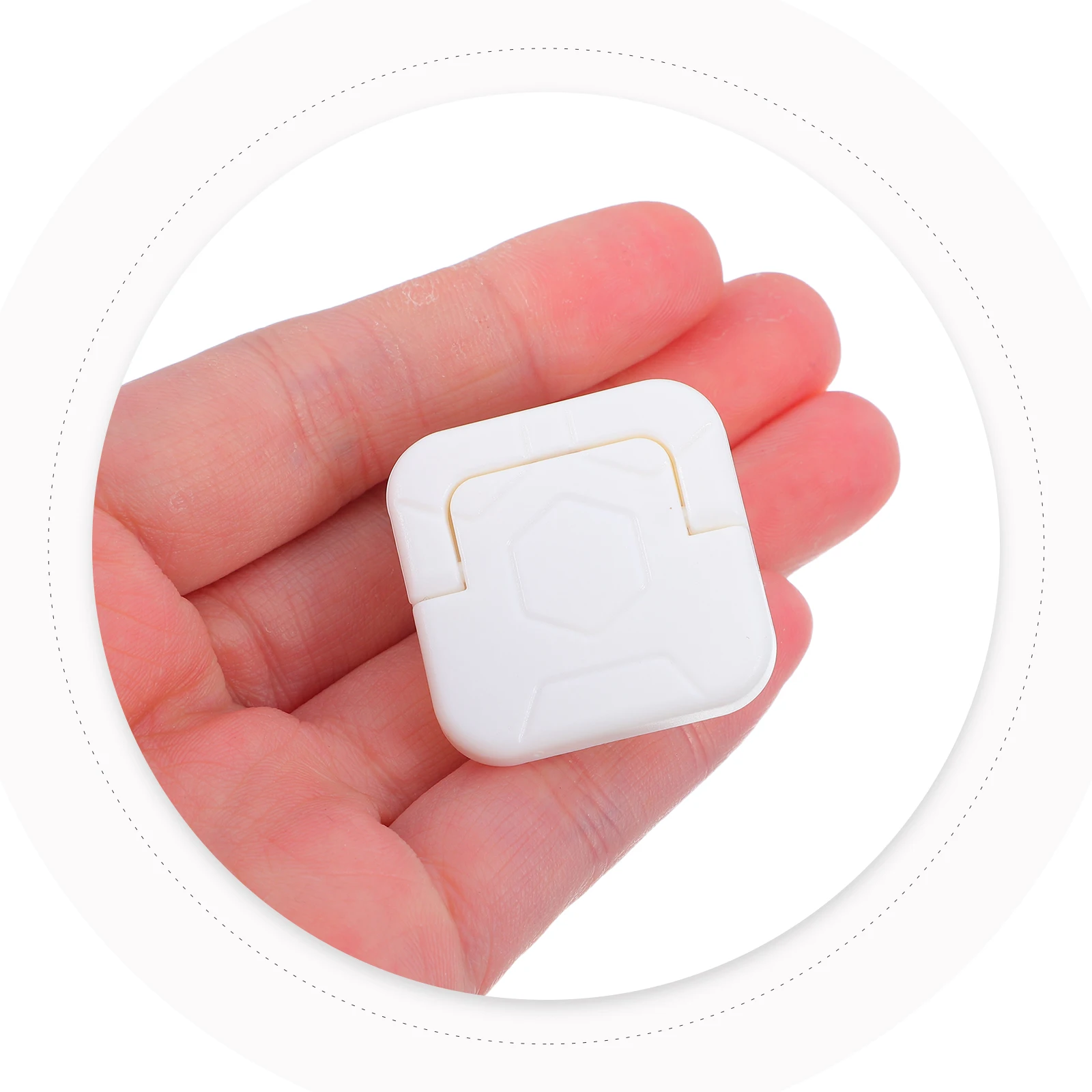 

20 Pcs American Style Protective Socket Cover Plastic Proof Plug Covers