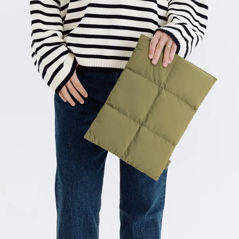 Magnetic suction computer bag is suitable for MacBook Apple computer bag, pillow bag