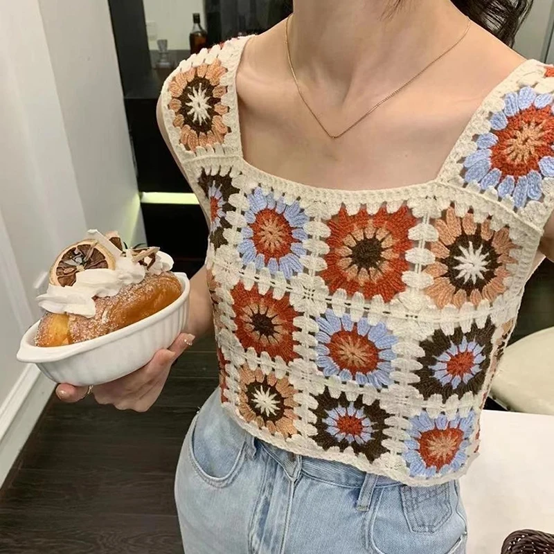 Camiseta sin mangas de punto colorida con gancho de mano bordado esqueleto Halter mujeres cortas vacaciones en la playa sin mangas verano