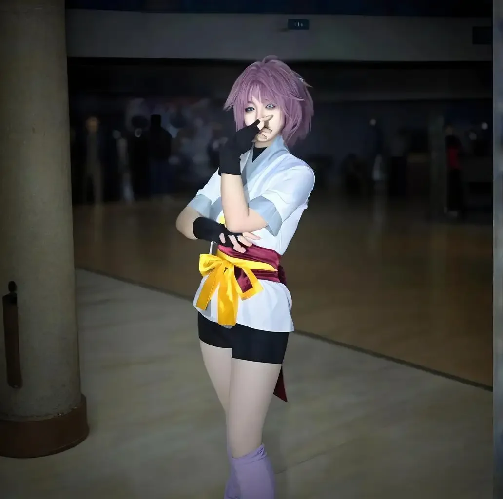 Machi Komacine تأثيري حلي الوردي شعر مستعار هالوين أزياء تنكرية للنساء أنيمي تأثيري وتتسابق فستان 2025 رائجة البيع