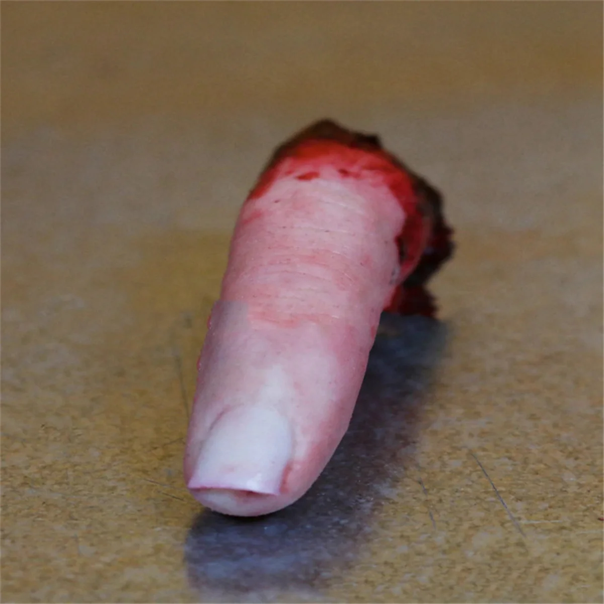 A06RP Halloween Broken Finger Fake Broken Finger Solid Horror Halloween Bloody Fake Finger Simulated Bloody Finger for Scaring