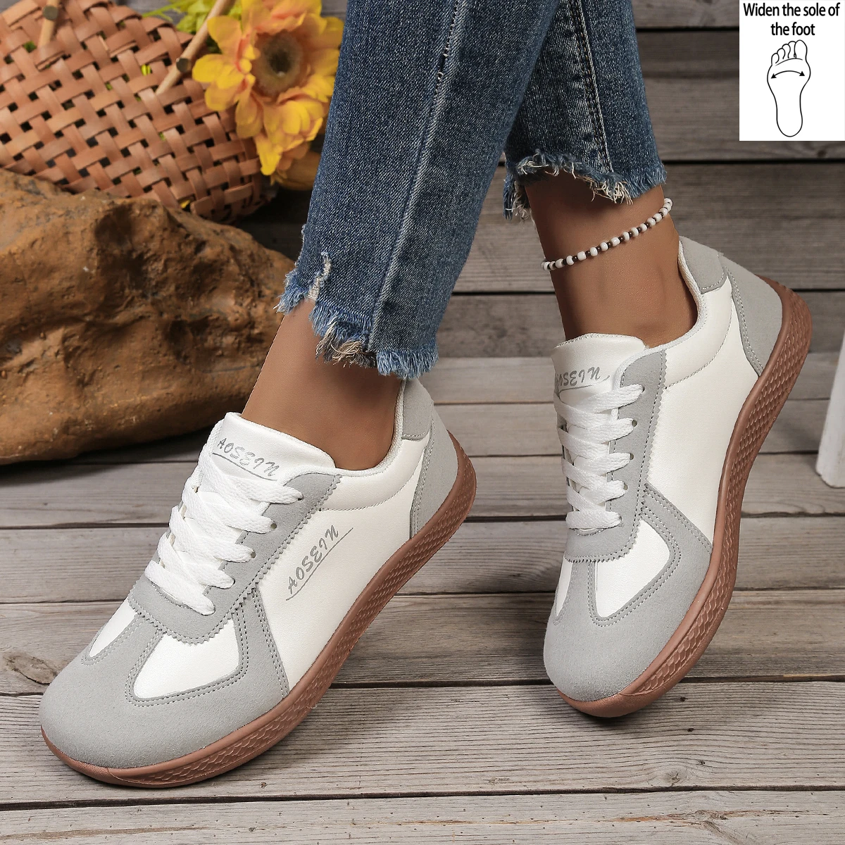 Ladies' extra-wide last casual sneakers with contrast stitching, front lace-up design, suitable for outdoor commuting